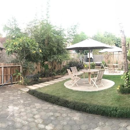 The Packerbox Hostel Batununggul 外观 照片