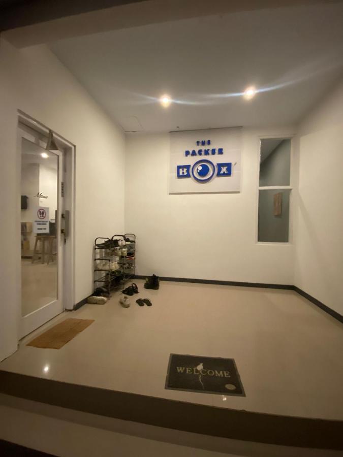 The Packerbox Hostel Batununggul 外观 照片