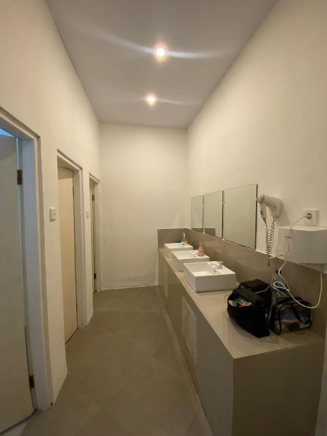 The Packerbox Hostel Batununggul 外观 照片