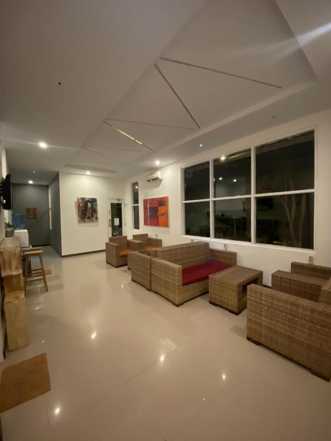 The Packerbox Hostel Batununggul 外观 照片